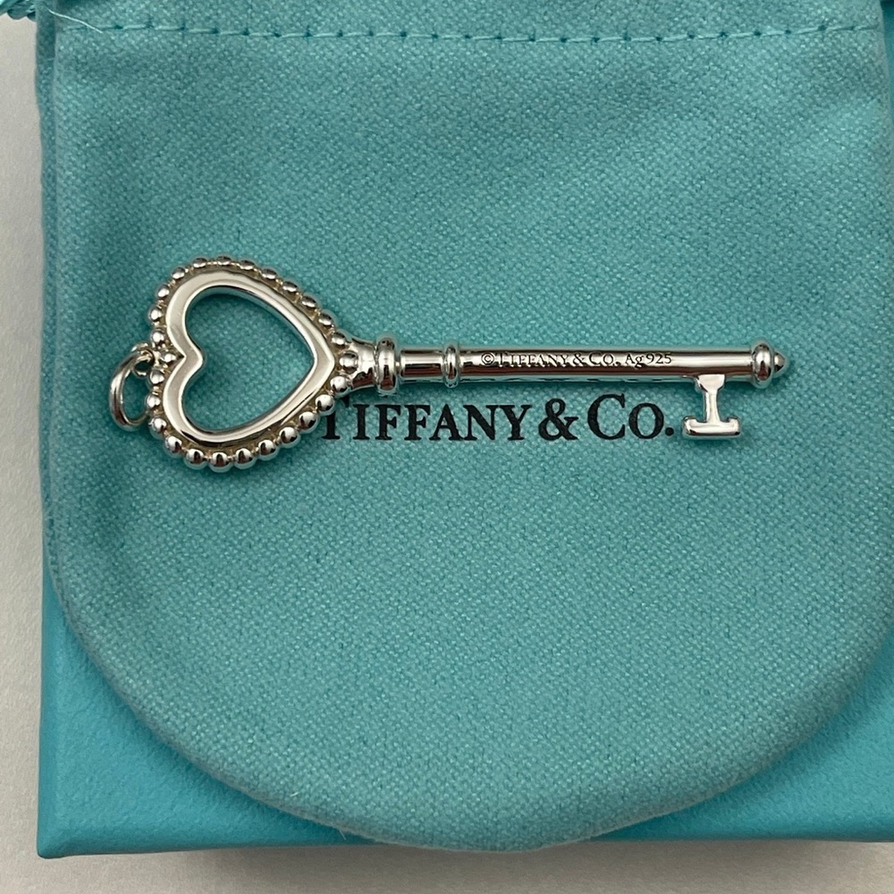 Authentic Like New Tiffany & Co.925 Sterling Silver Blue Enamel Beaded Heart Key